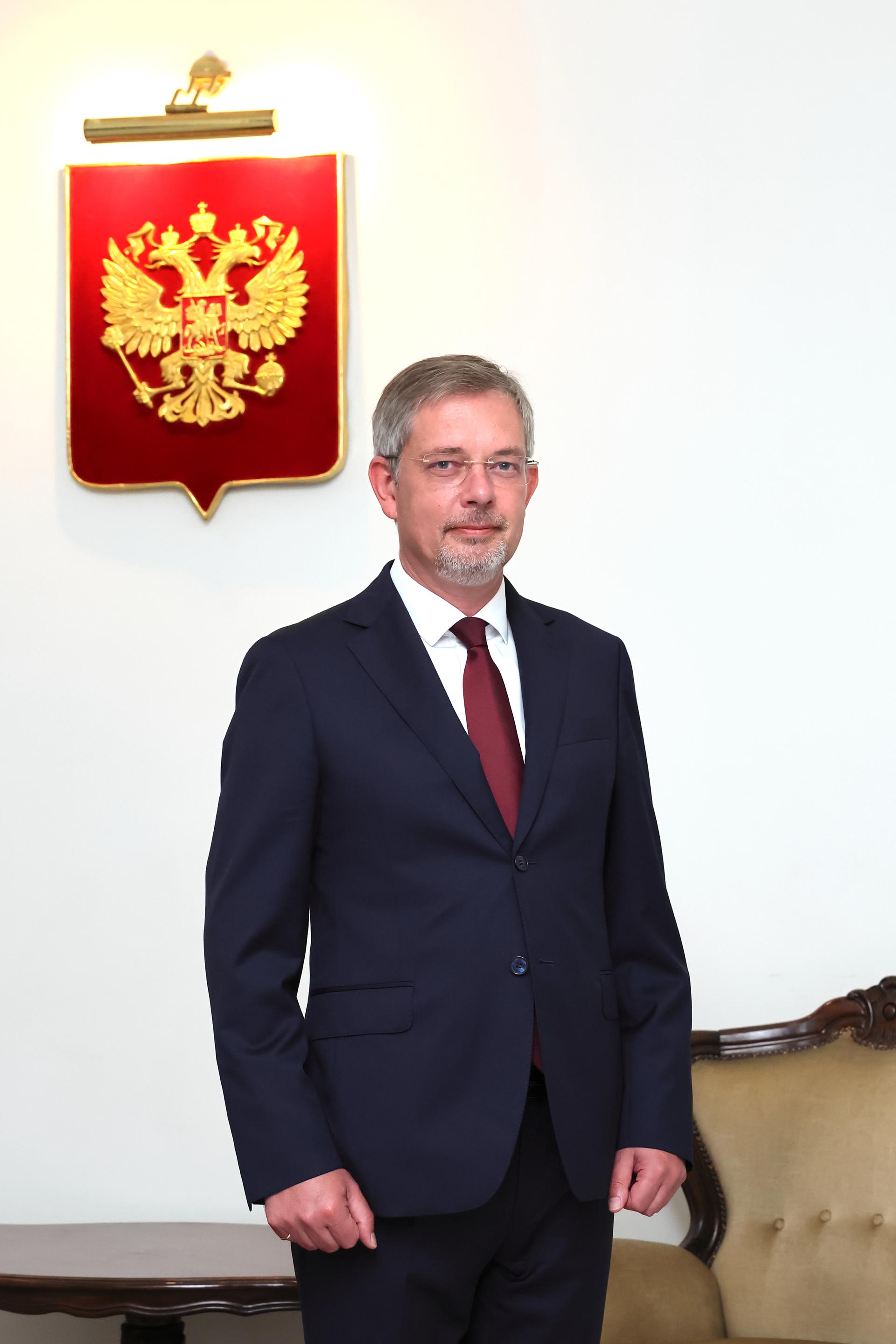 Посол России Д.е.алипов