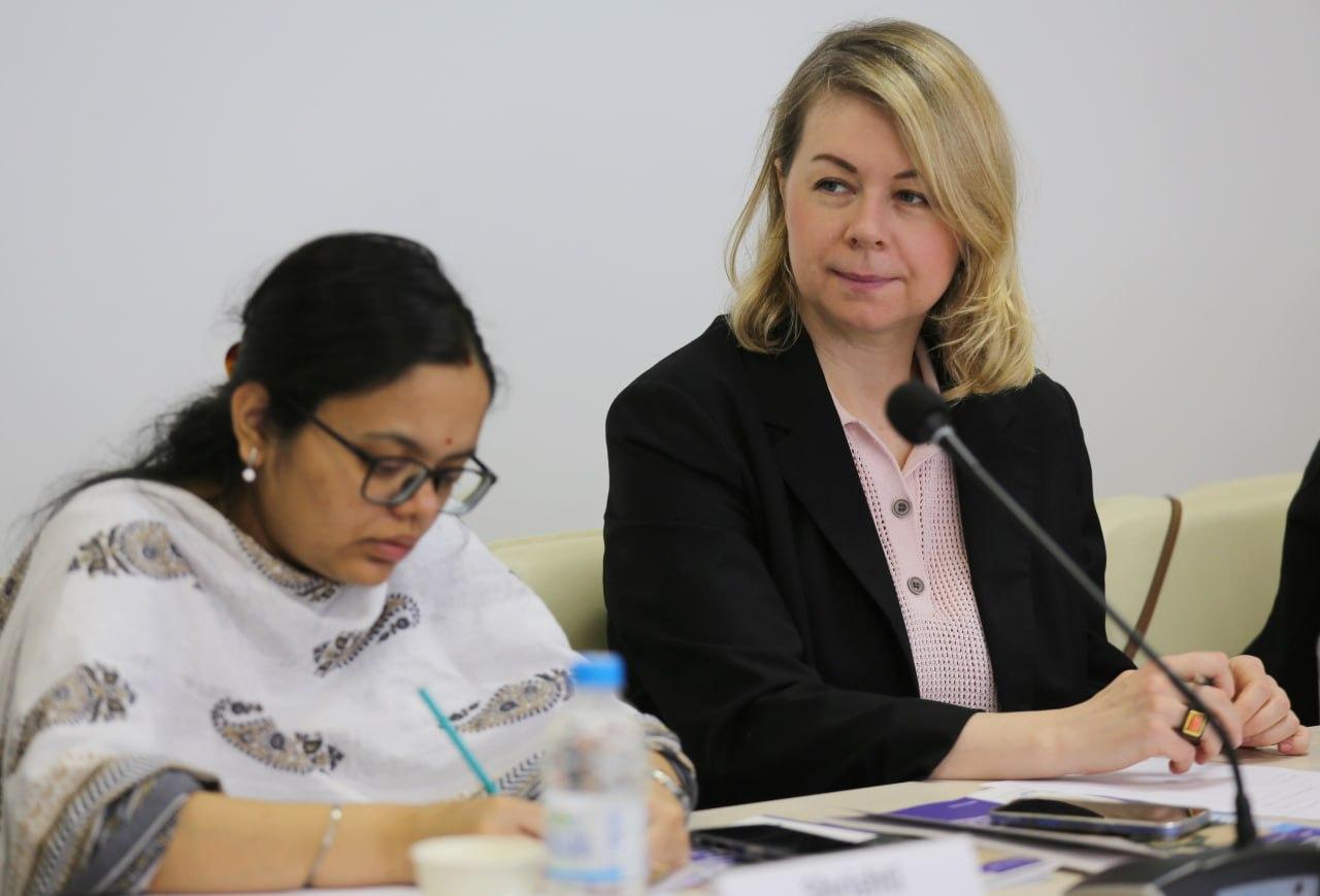 Photo 5420322760363284965 Y